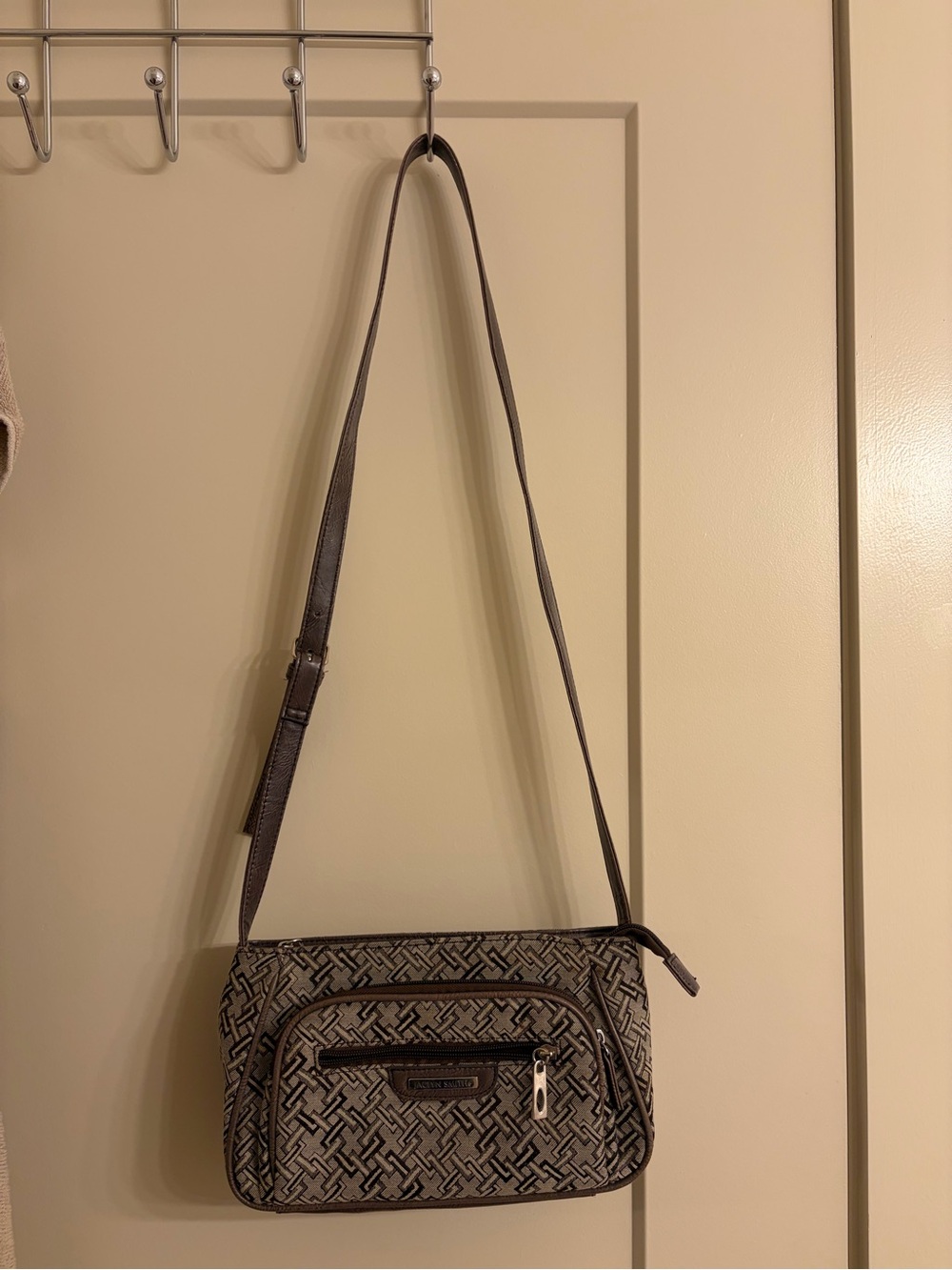 Vintage Jaclyn Smith Geometric Monogram Crossbody Bag